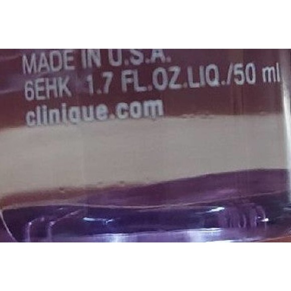 Clinique Take the Day Off Makeup Remover - Picture 3 of 3